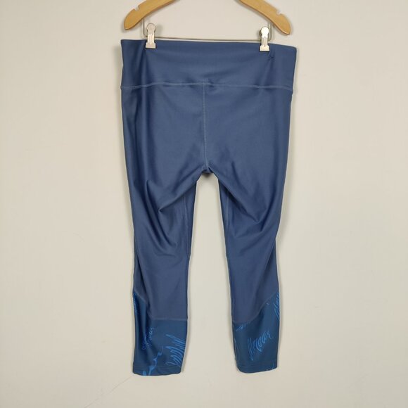 Under Armour Women's Cropped Leggings Athletic Size XL Activewear Gym Fitness - Picture 2 of 9